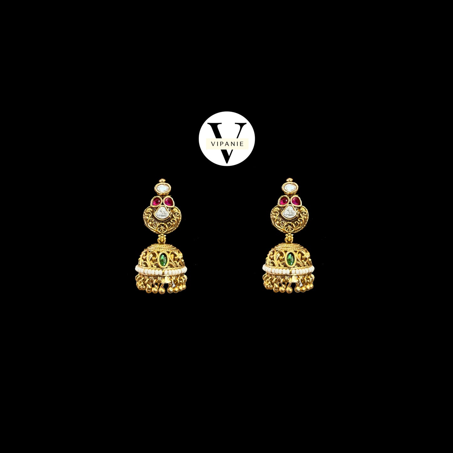 Antique White Pearl Necklace with Earrings- V1048