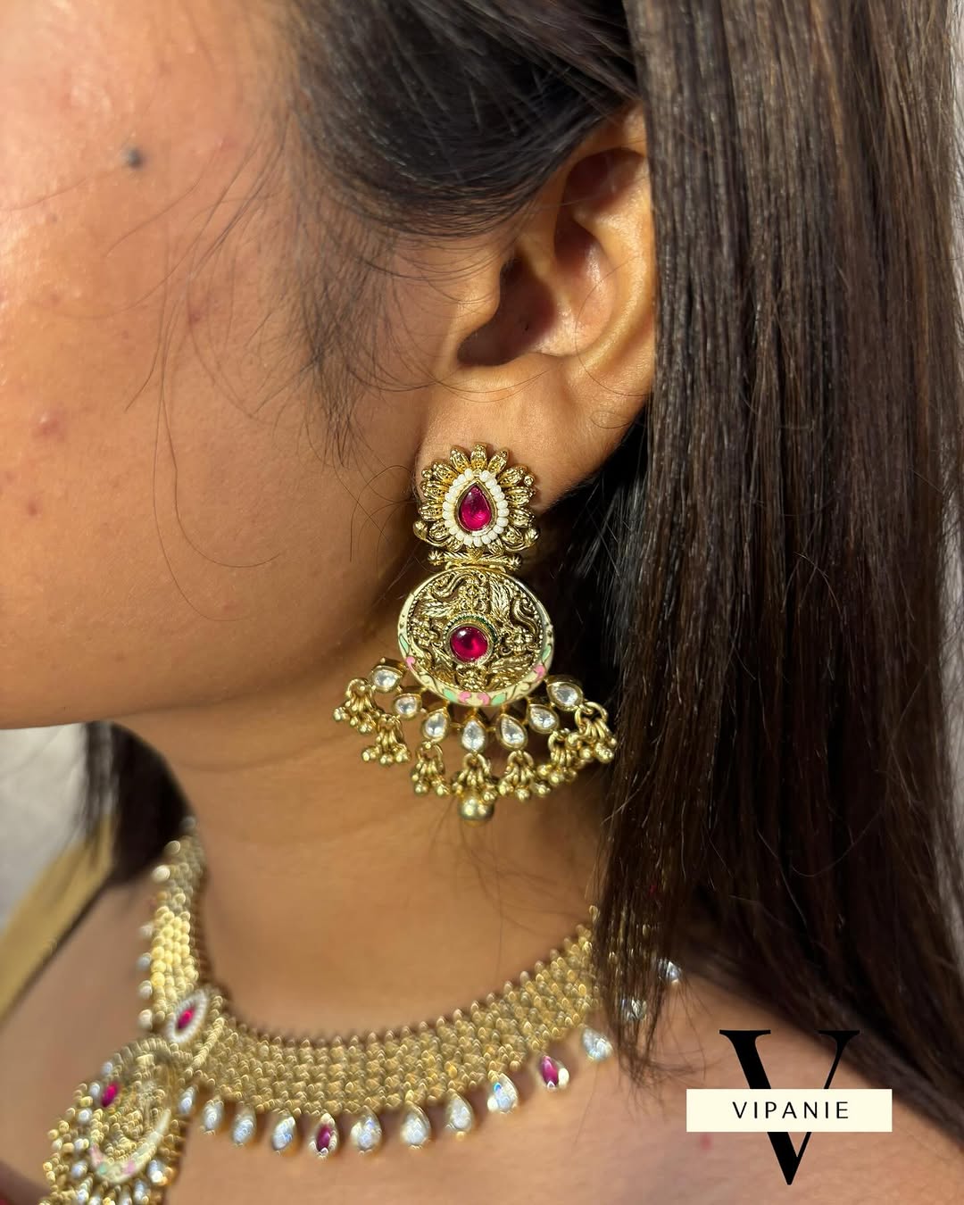 Antique Kundan Necklace with Chanbalis - V1025